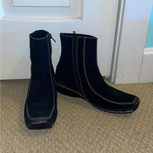 Black suede upper square toe boots